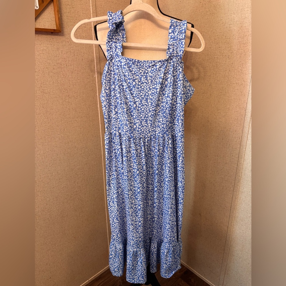 TRENDY Amazon Blue Floral Women's summer sunDress medium